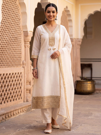 Noor ivory organza short kurta set, front view